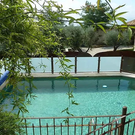 Sleeps 10 Pool Hébergement de vacances Puimisson