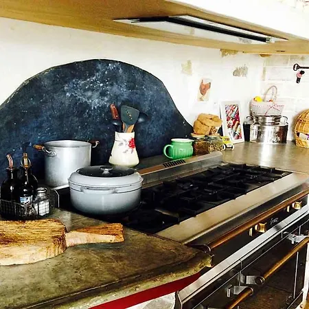 Sleeps 10 Pool Hébergement de vacances *
